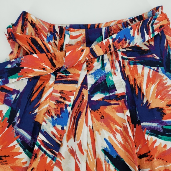 Ann Taylor Abstract Floral Skater Skirt Sz 4P - Picture 2 of 8